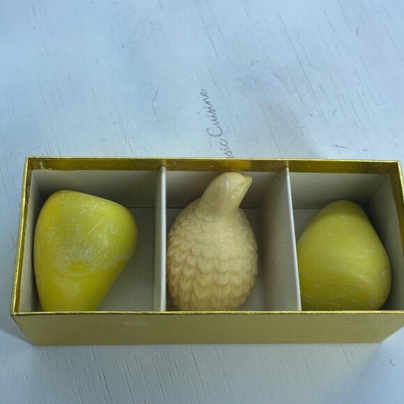 Vtg Avon Partridge & Pear Soaps 3-Pack 2 Oz Each Original Decorative Box New NOS - Picture 2 of 6